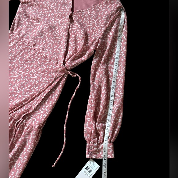 Lapis & Lillies Wrap Dress Size M - Picture 8 of 13